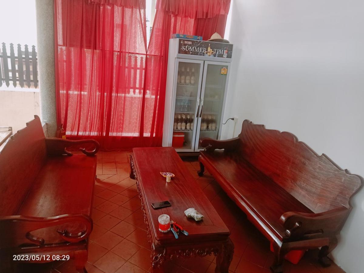 Aurora Backpackers Hostel 琅勃拉邦 外观 照片