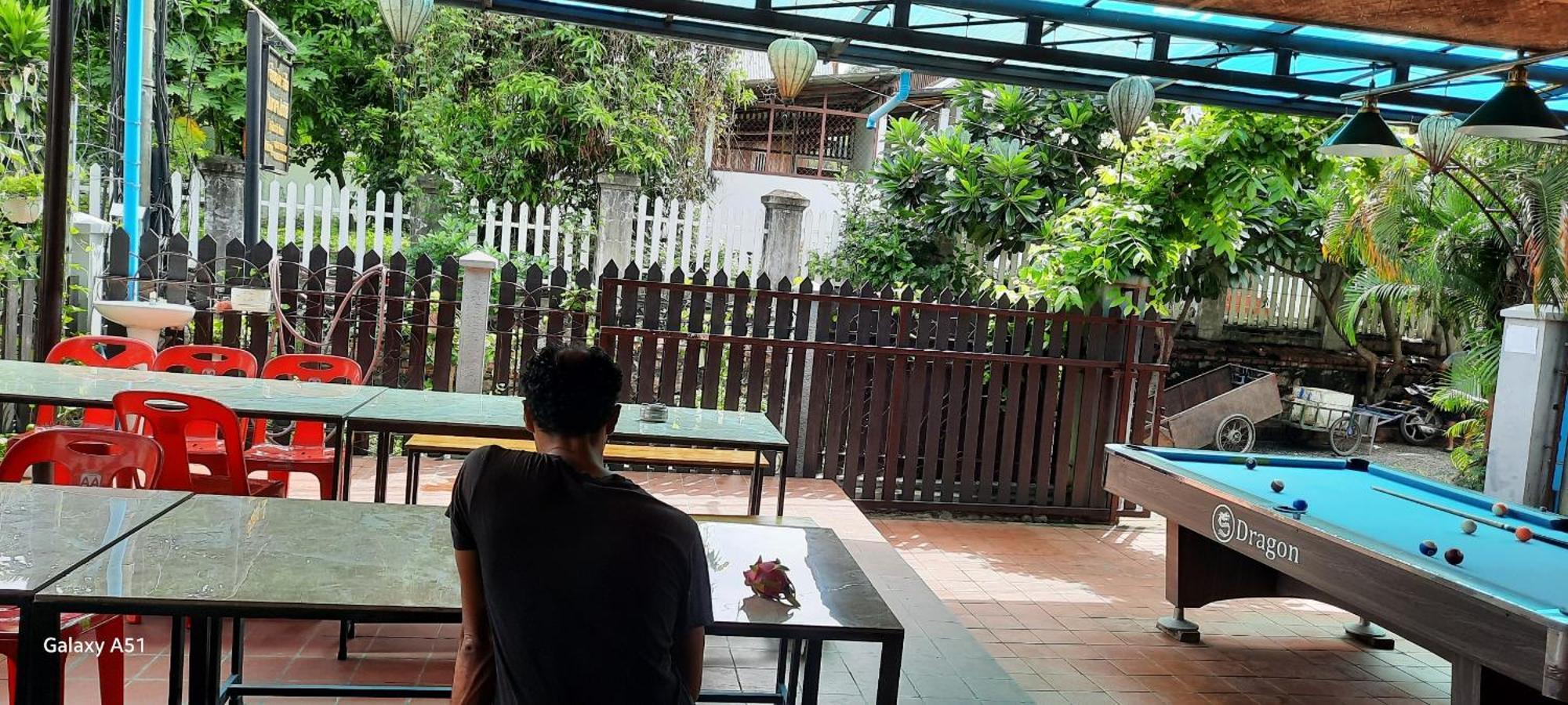 Aurora Backpackers Hostel 琅勃拉邦 外观 照片